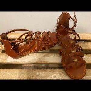 Universal Thread Sandal